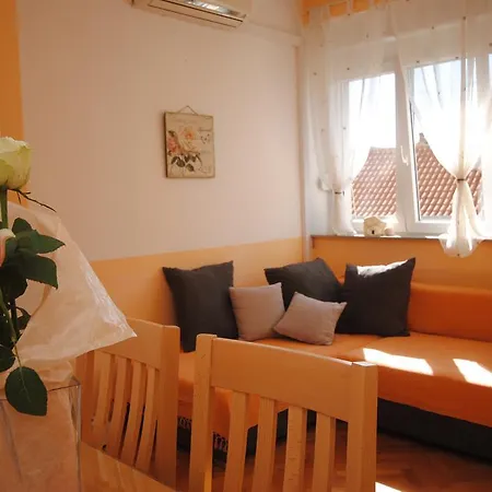 아파트먼트 마리타